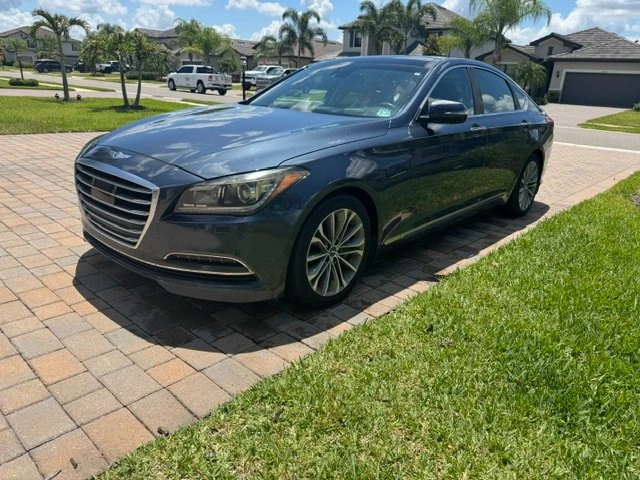 2015 Hyundai Genesis - Image 5 of 17
