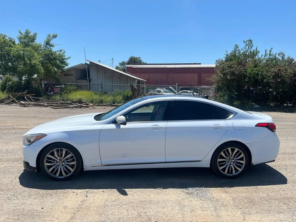 2015 Hyundai Genesis - Image 3 of 12