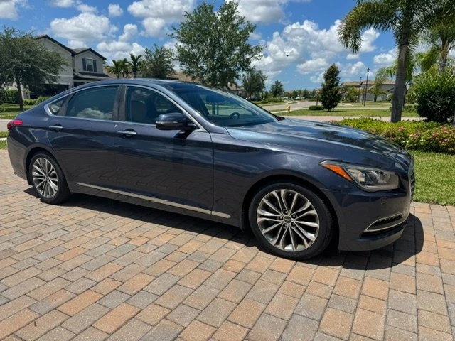 2015 Hyundai Genesis - Image 4 of 17