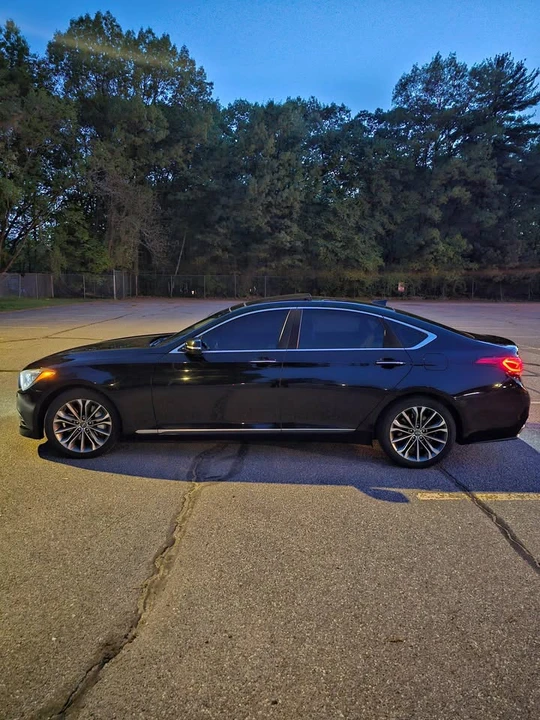 2015 Hyundai Genesis - Image 3 of 20