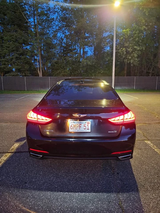 2015 Hyundai Genesis - Image 5 of 20