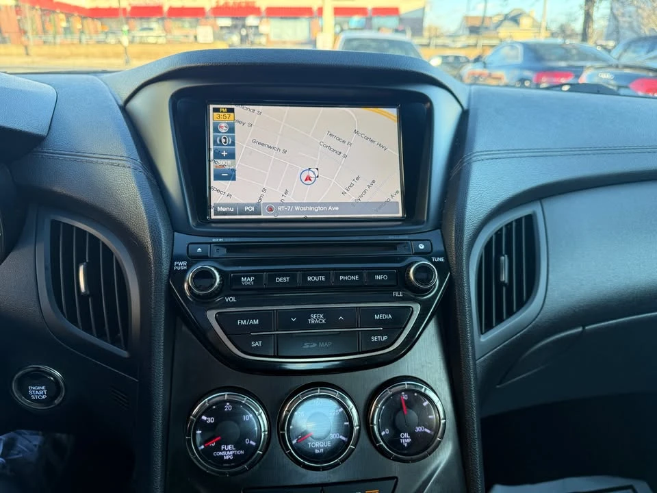 2015 Hyundai Genesis - Image 15 of 16