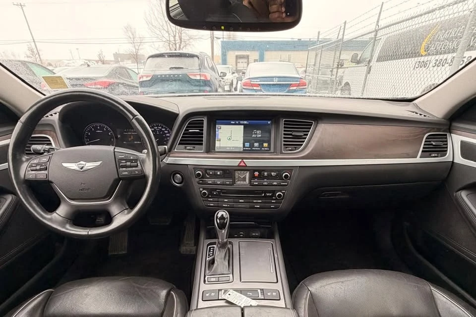 2015 Hyundai Genesis - Image 10 of 20