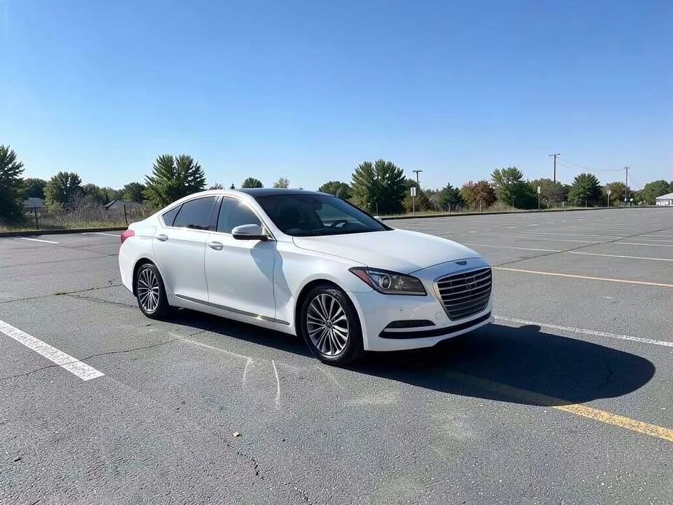 2015 Hyundai Genesis - Image 3 of 20