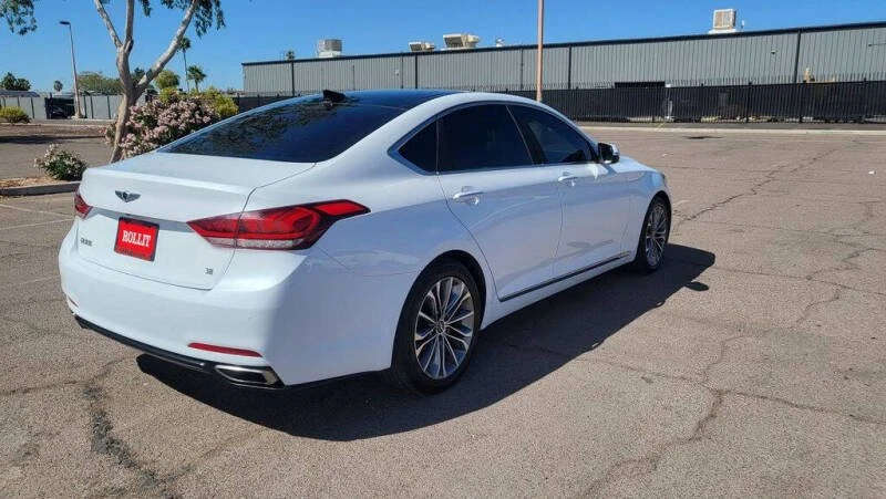 2015 Hyundai Genesis - Image 4 of 12