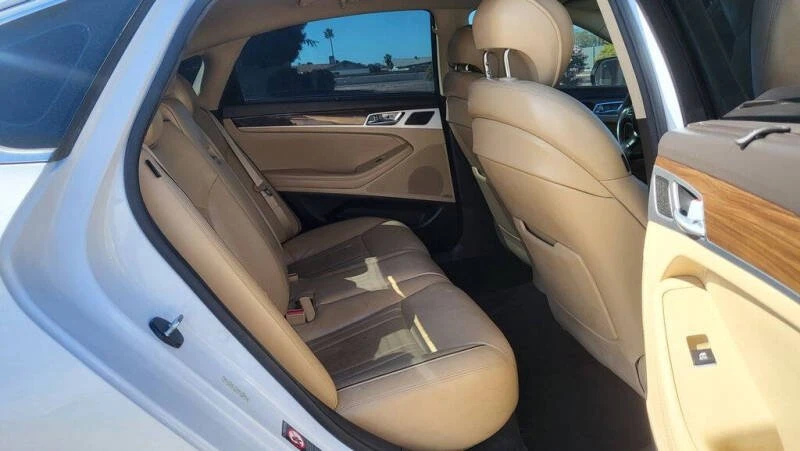 2015 Hyundai Genesis - Image 9 of 12