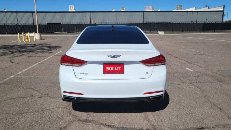 2015 Hyundai Genesis - Image 6 of 12