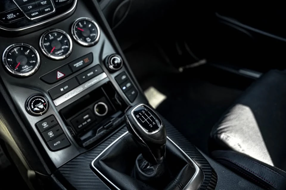 2015 Hyundai Genesis Coupe - Image 19 of 19