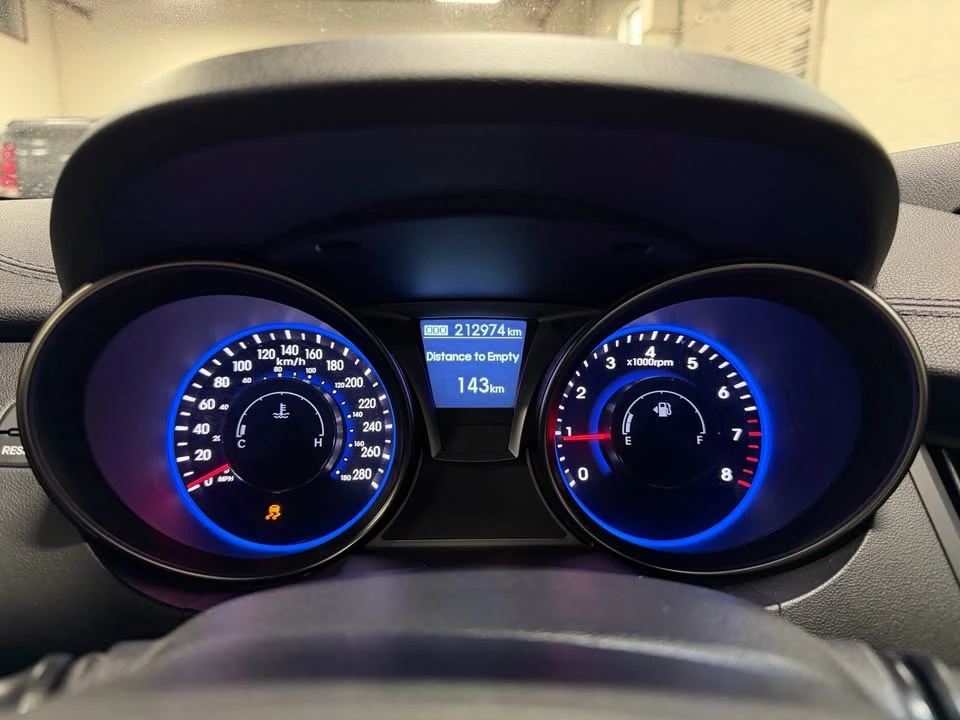 2015 Hyundai Genesis - Image 18 of 20