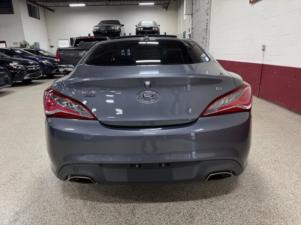 2015 Hyundai Genesis - Image 5 of 20