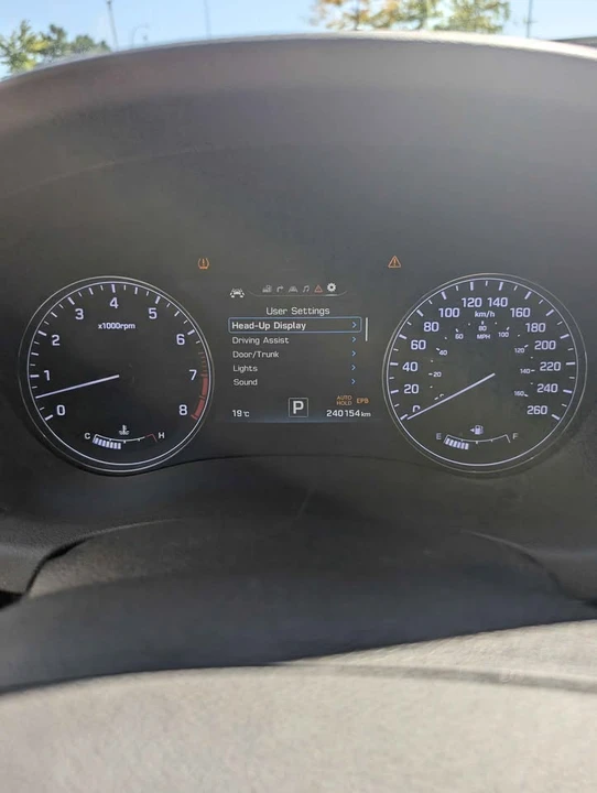 2015 Hyundai Genesis - Image 12 of 14