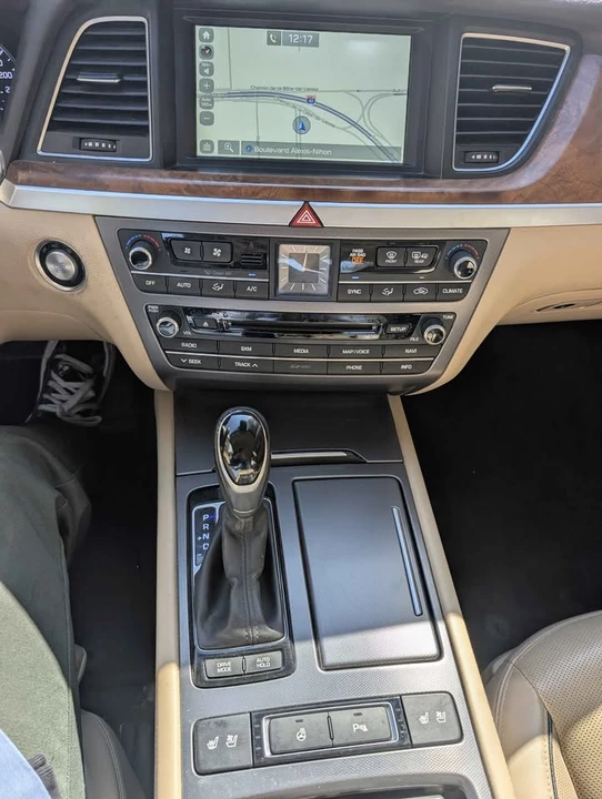 2015 Hyundai Genesis - Image 6 of 14