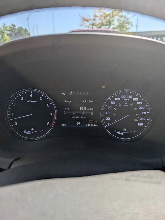 2015 Hyundai Genesis - Image 13 of 14