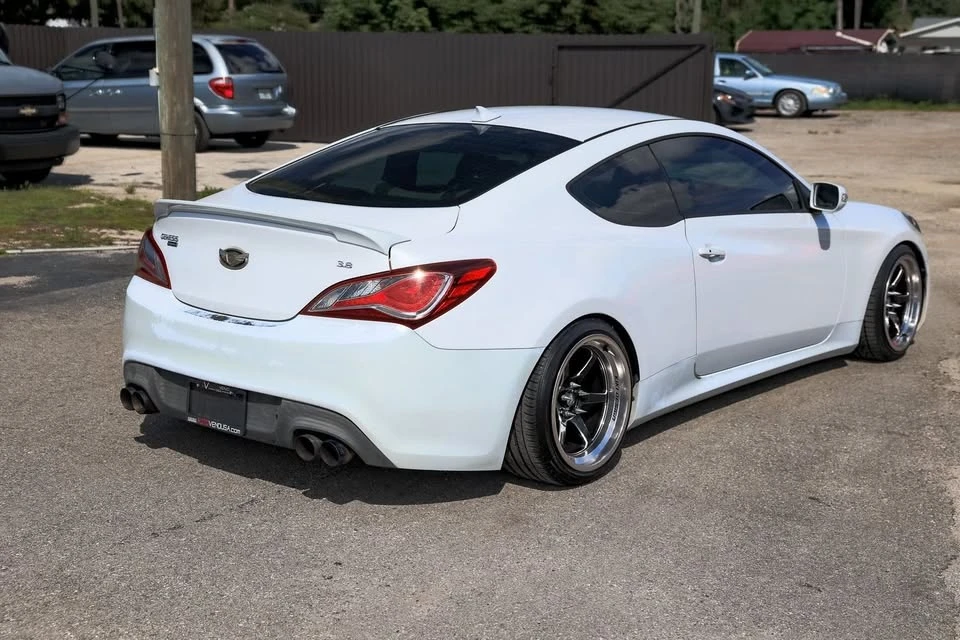 2015 Hyundai Genesis - Image 3 of 7