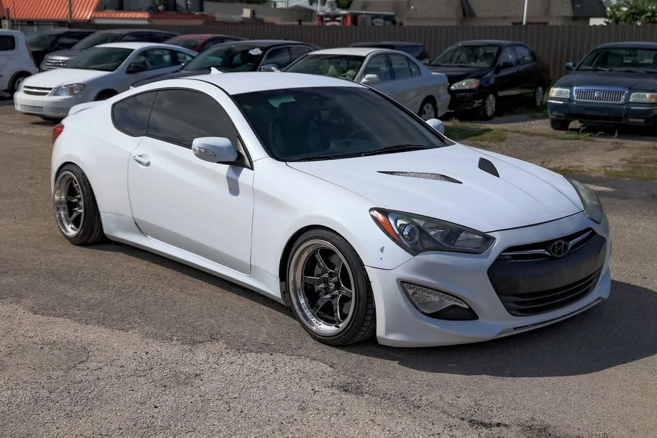 2015 Hyundai Genesis - Image 4 of 7