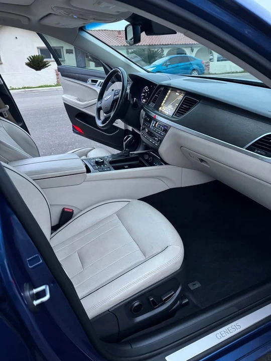 2015 Hyundai Genesis - Image 6 of 9
