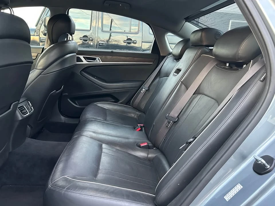 2015 Hyundai Genesis - Image 20 of 20