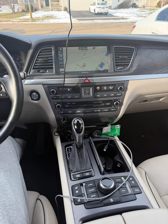 2015 Hyundai Genesis - Image 5 of 13