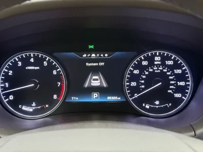 2015 Hyundai Genesis - Image 15 of 19