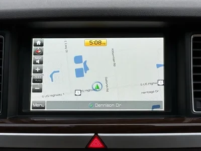2015 Hyundai Genesis - Image 11 of 19