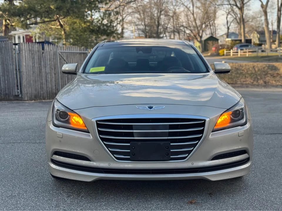 2015 Hyundai Genesis - Image 2 of 20