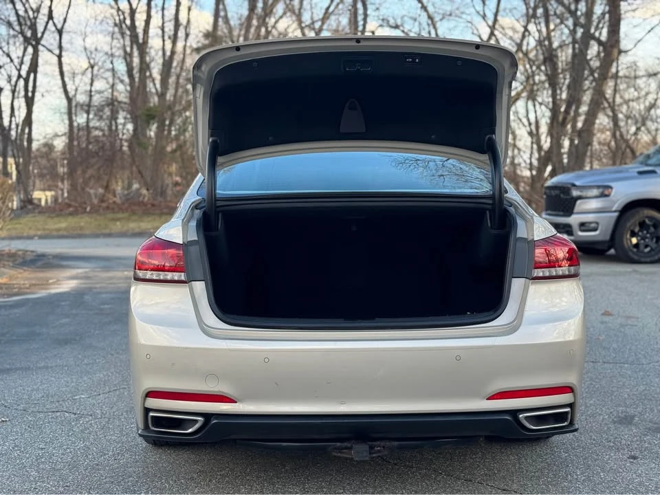 2015 Hyundai Genesis - Image 7 of 20
