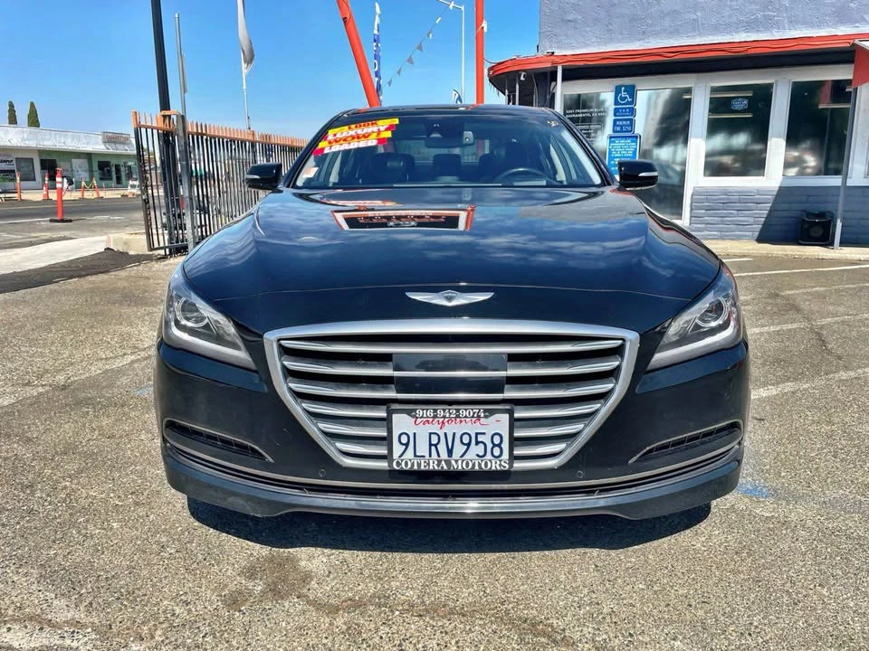 2015 Hyundai Genesis - Image 2 of 20