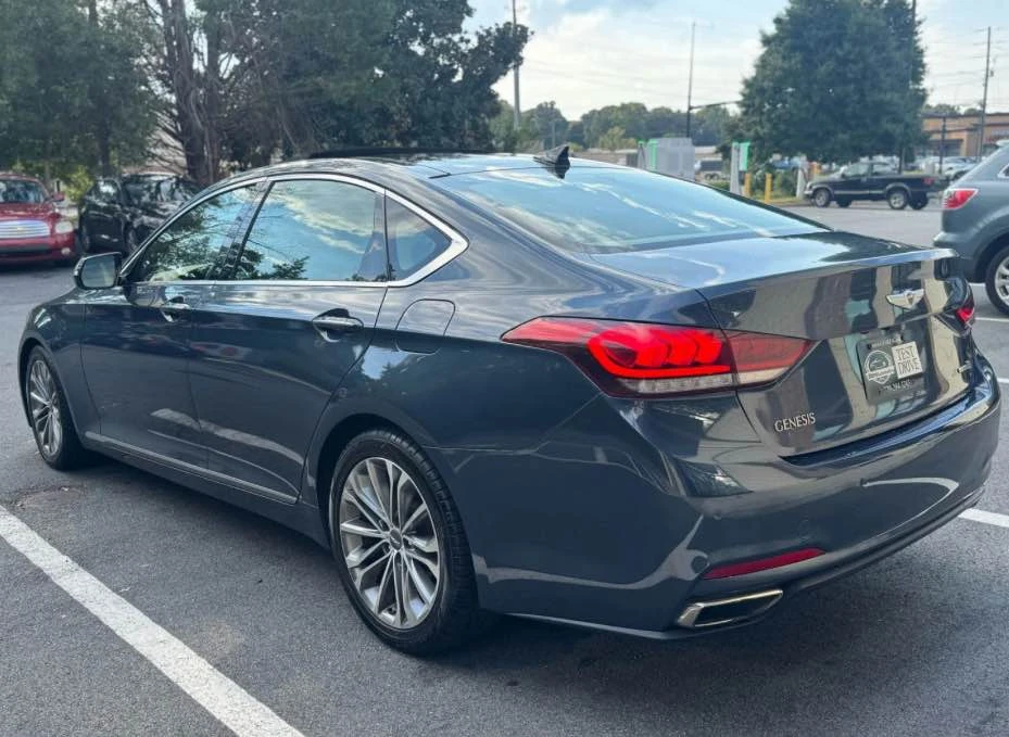 2015 Hyundai Genesis - Image 5 of 12