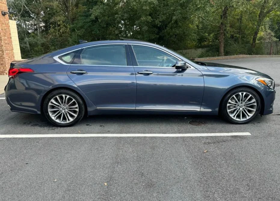 2015 Hyundai Genesis - Image 4 of 12