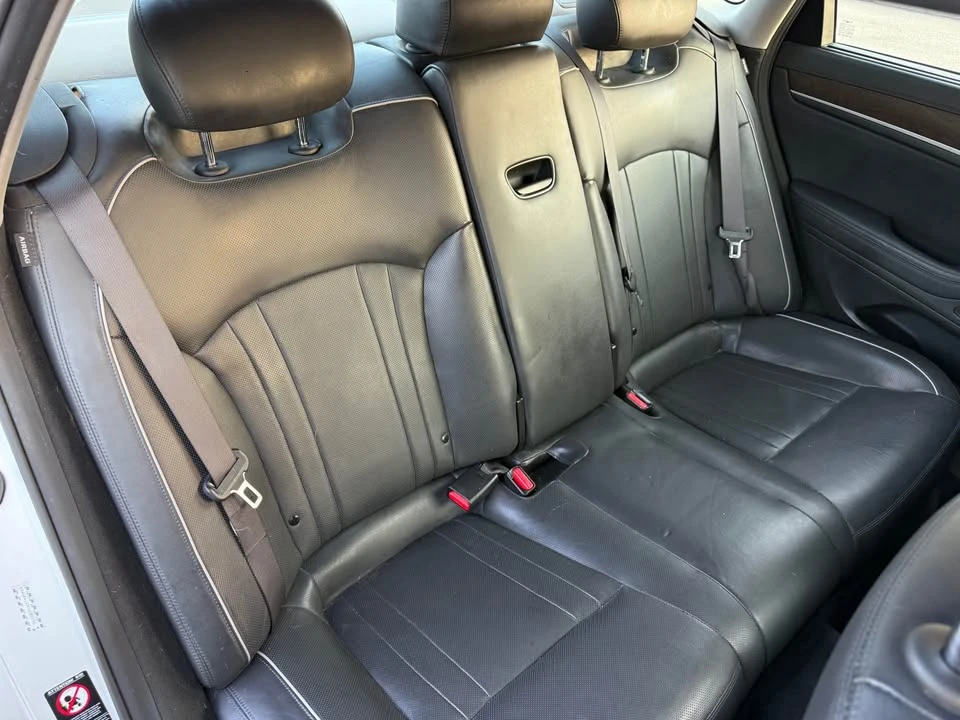 2015 Hyundai Genesis - Image 13 of 20
