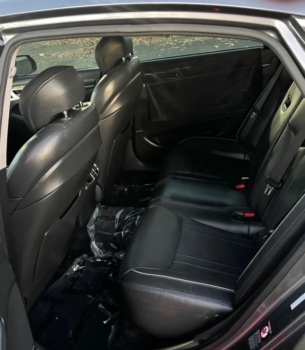 2015 Hyundai Genesis - Image 7 of 12