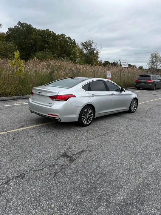 2015 Hyundai Genesis - Image 2 of 7
