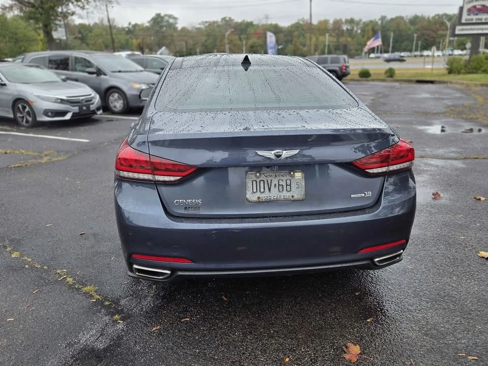 2015 Hyundai Genesis - Image 4 of 20