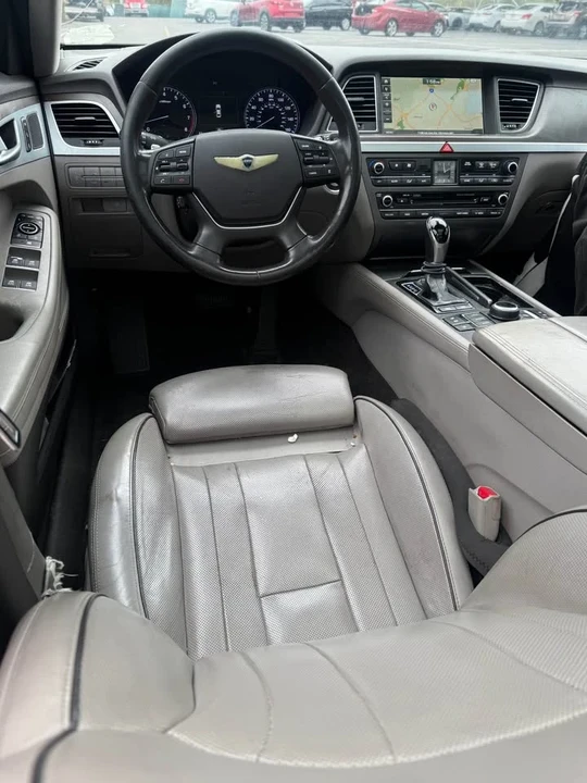 2015 Hyundai Genesis - Image 5 of 7