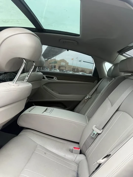 2015 Hyundai Genesis - Image 6 of 7