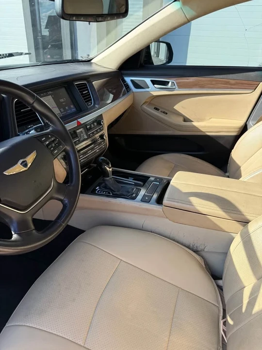2015 Hyundai Genesis - Image 8 of 16
