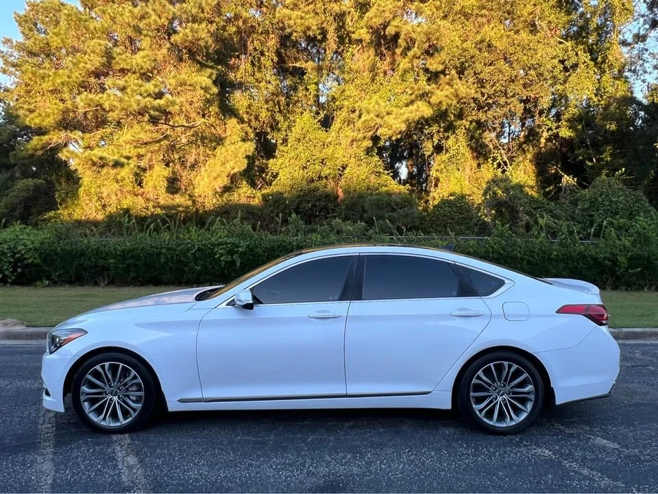 2015 Hyundai Genesis - Image 8 of 20