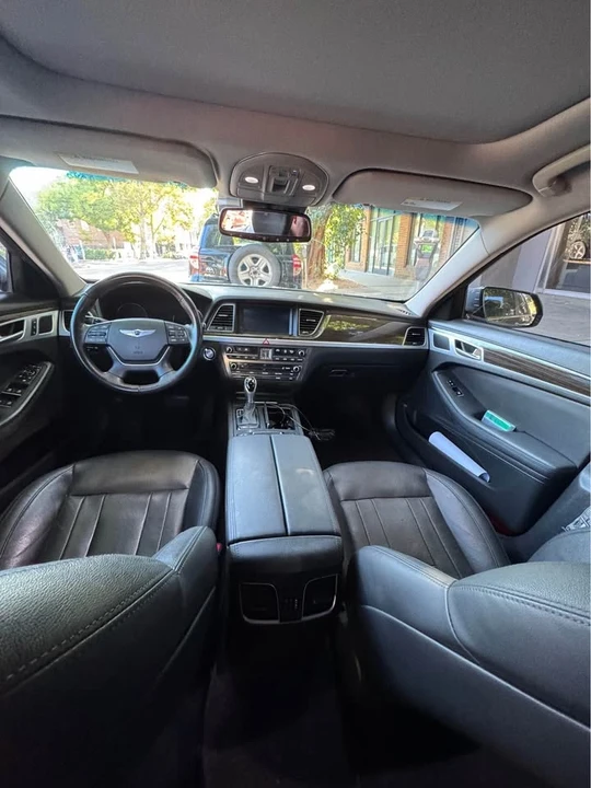 2015 Hyundai Genesis - Image 6 of 9