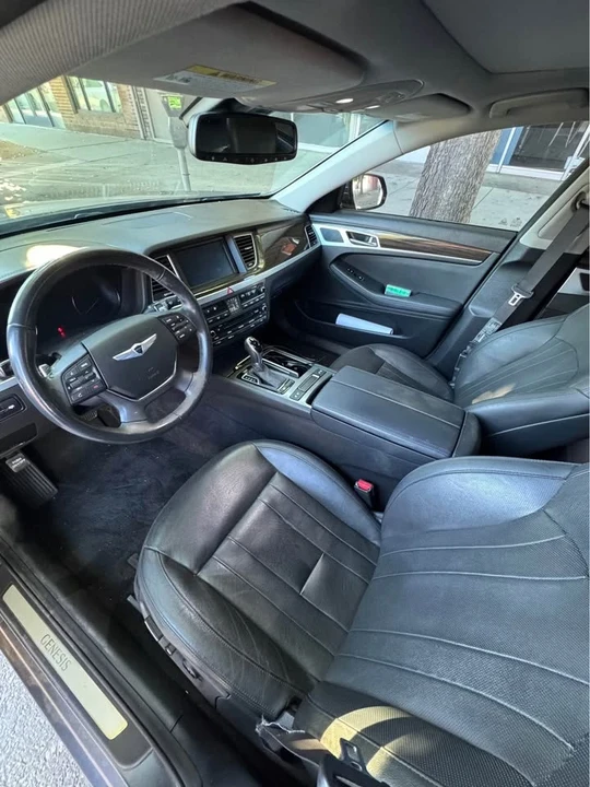 2015 Hyundai Genesis - Image 7 of 9