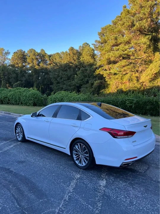 2015 Hyundai Genesis - Image 5 of 20