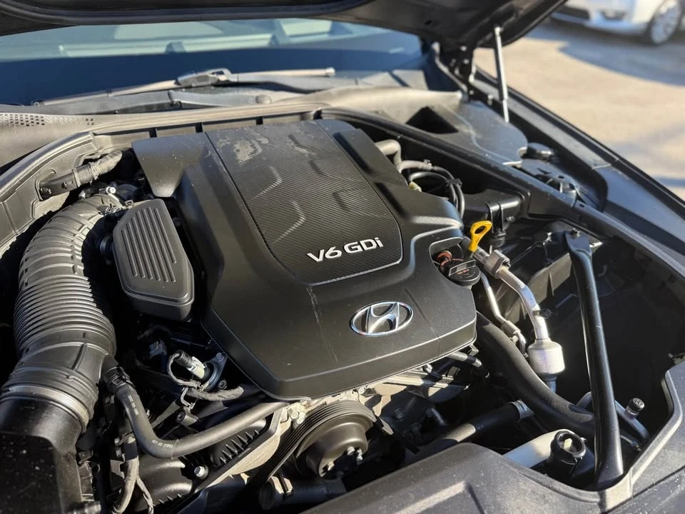 2015 Hyundai Genesis - Image 20 of 20