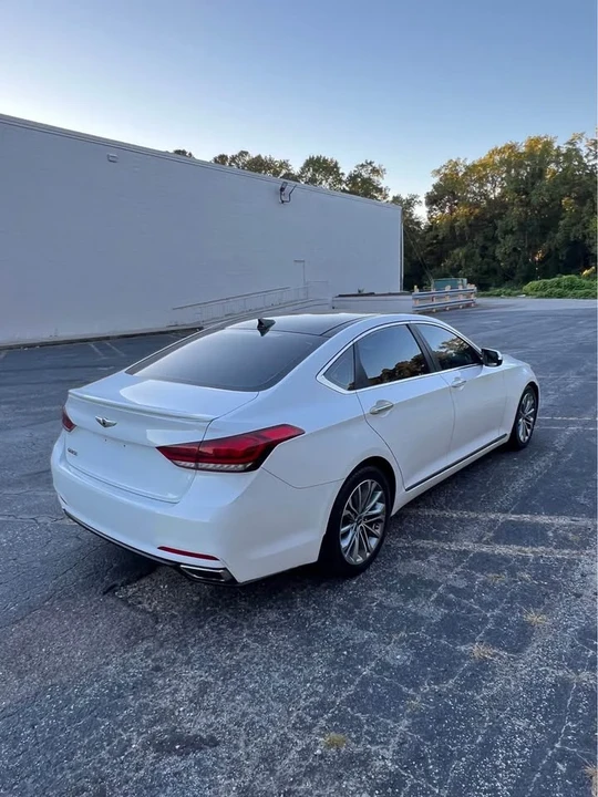 2015 Hyundai Genesis - Image 6 of 20