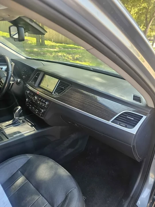 2015 Hyundai Genesis - Image 7 of 9