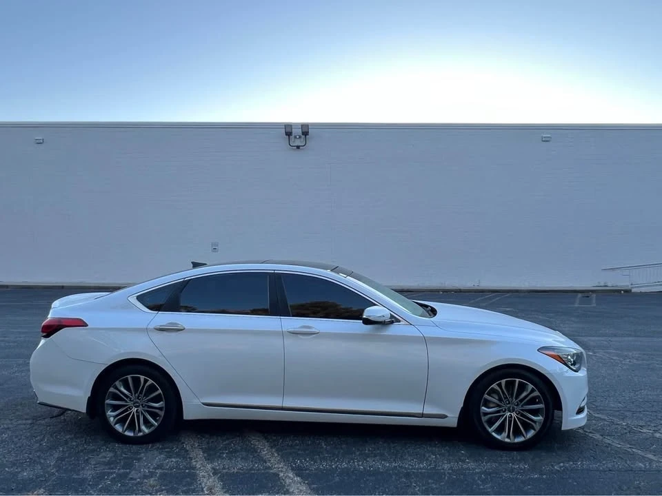 2015 Hyundai Genesis - Image 7 of 20
