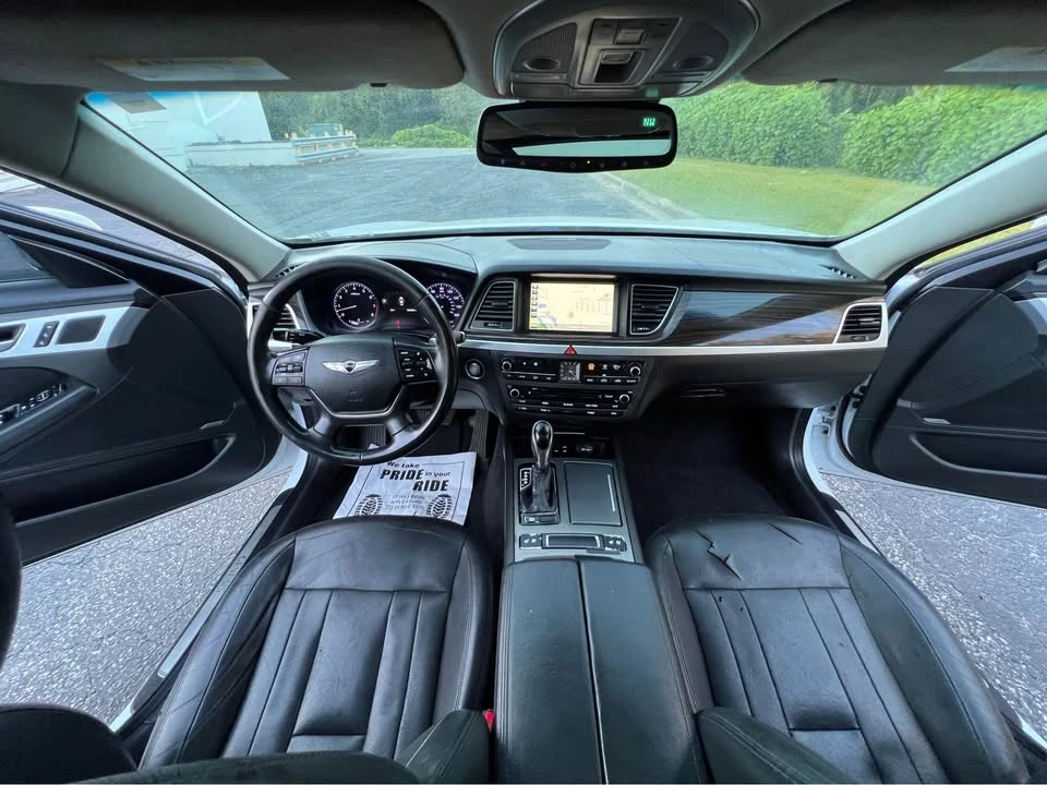 2015 Hyundai Genesis - Image 13 of 20