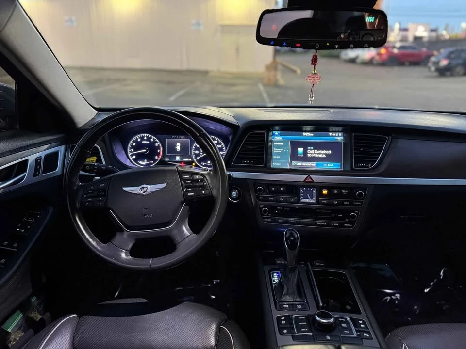 2015 Hyundai Genesis - Image 9 of 12