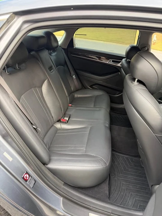 2015 Hyundai Genesis - Image 5 of 13