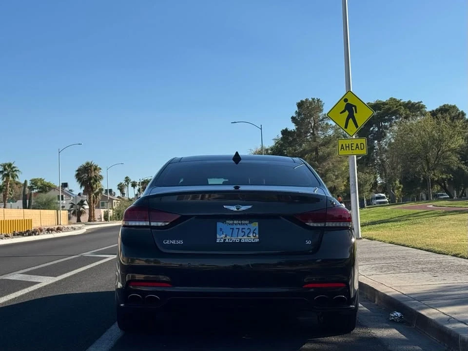 2015 Hyundai Genesis - Image 6 of 14