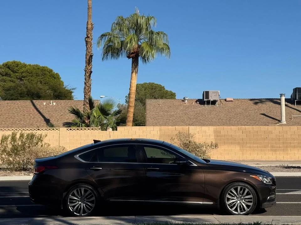 2015 Hyundai Genesis - Image 8 of 14