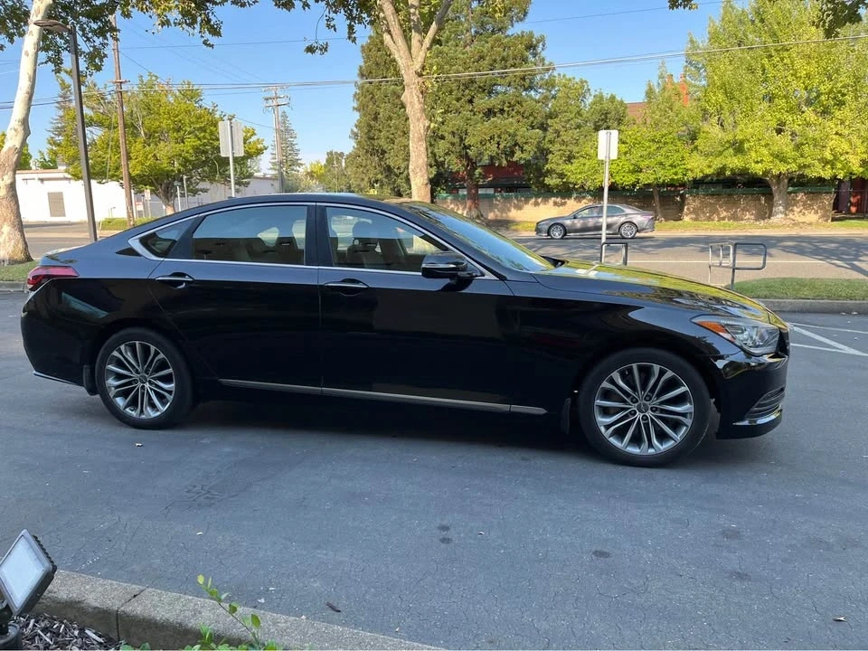 2015 Hyundai Genesis - Image 4 of 19